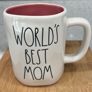 New Rae Dunn WORLD'S BEST MOM with Flowers Coffee Mug